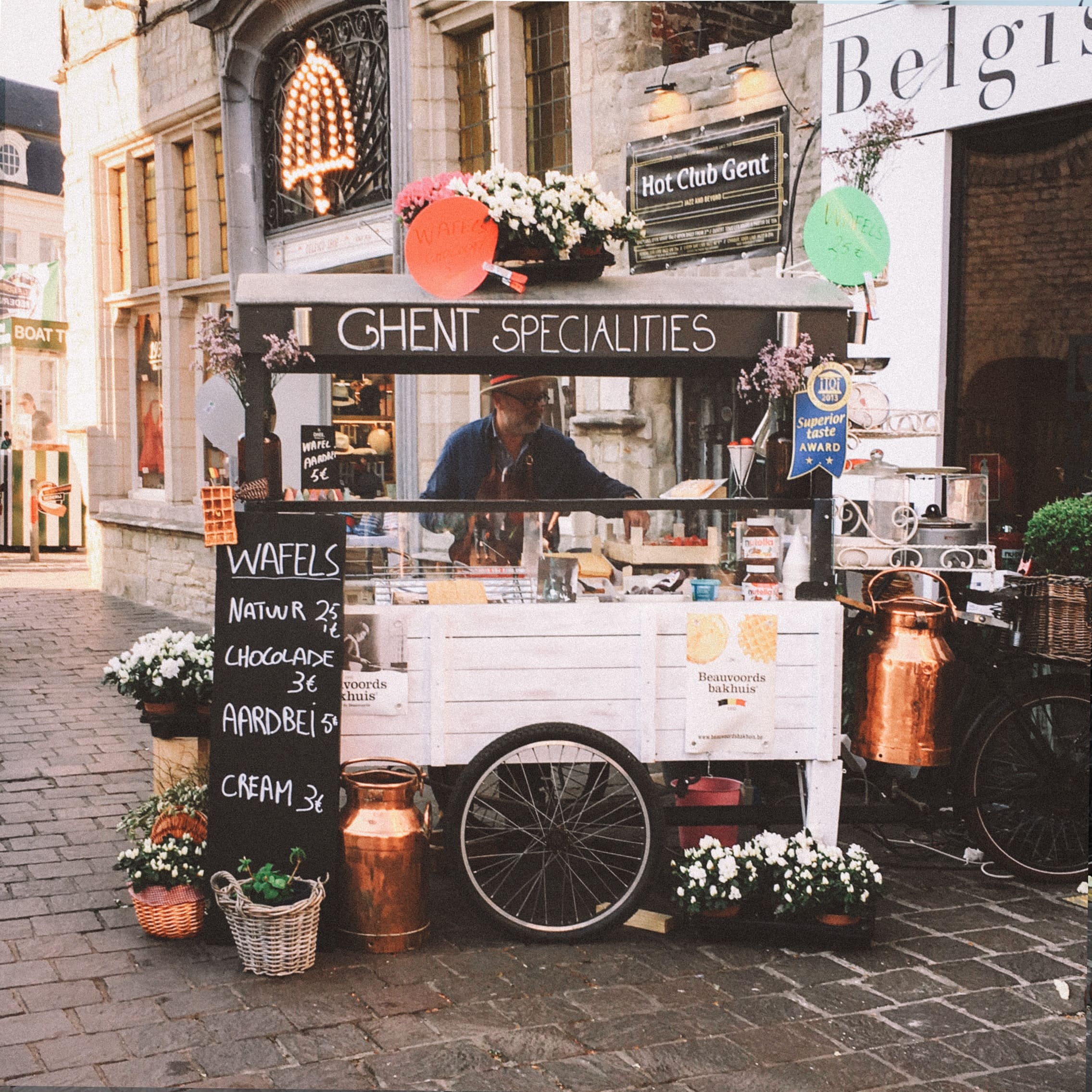 Vendor in the street in Ghent
